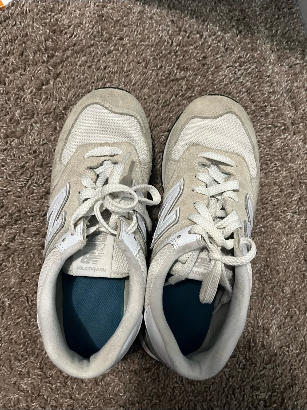 New Balance Men’s Cream/White 574 Retro Sneakers